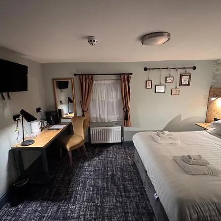 Oyo White Bear At Bedale