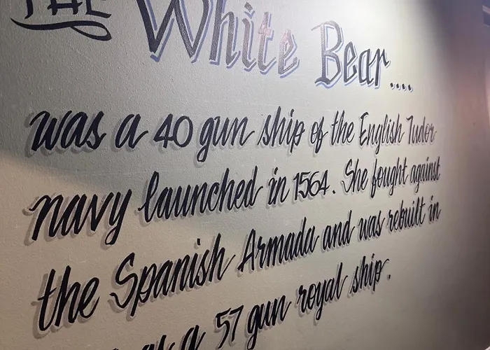 Ξενοδοχείο Oyo White Bear At *