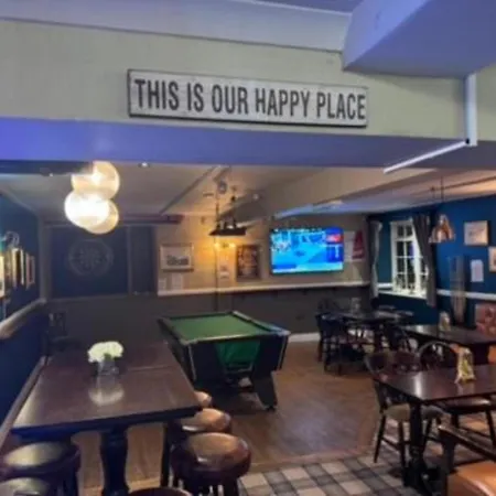 Oyo White Bear At מלון